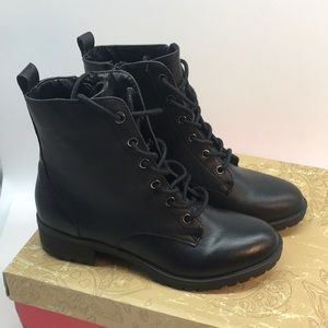 American Rag Womens  Cushioned Zipper Accent Franie Round Toe Block Heel  Boot